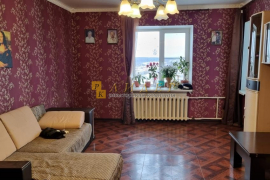 Продаётся 4-комнатная квартира