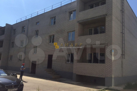 Продается 2-комнатная квартира, ул. Шахтеров, 19